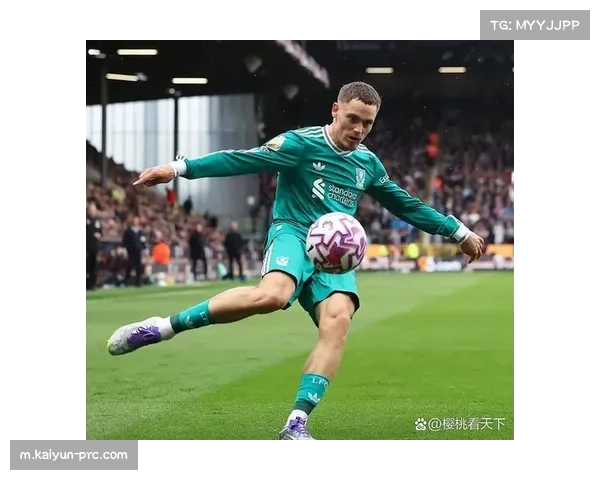 比马奎尔崭露头角 曼联阵容短板全面升级